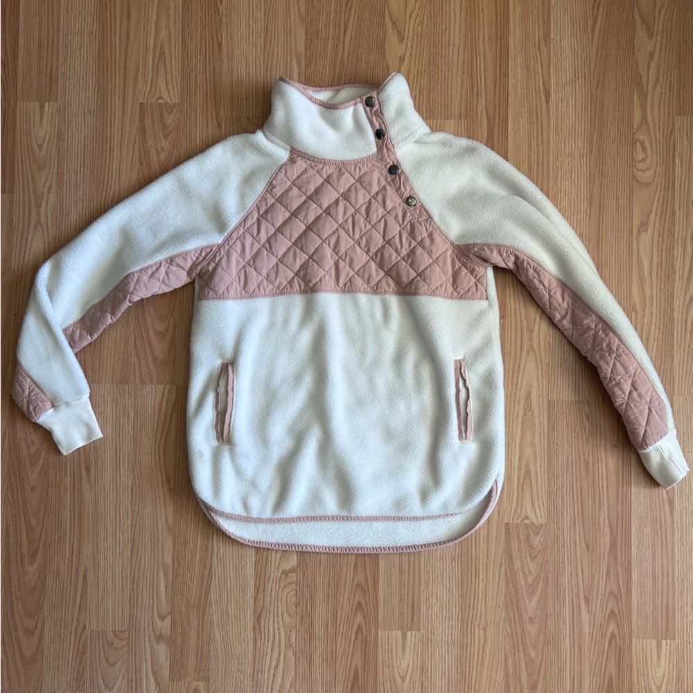 Abercrombie & Fitch White and Blush Pink Turtleneck Sweater